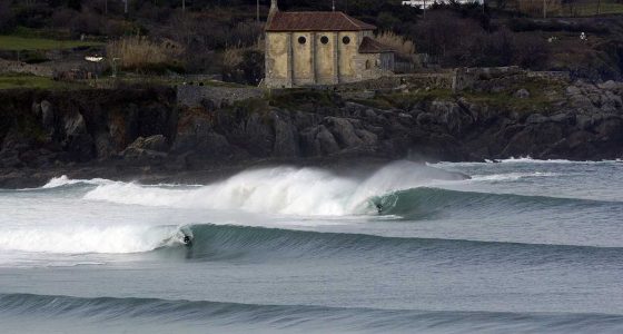 mudaka wave spot spain